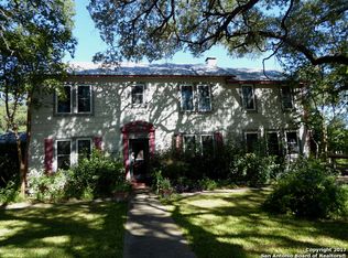 1008 27th St, Hondo, TX 78861