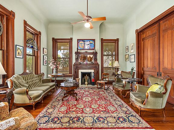 5th image of 331 Adams St