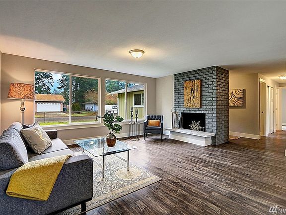 3rd image of 16822 6th Ave E