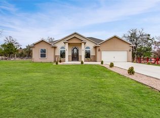 201 Brentwood Dr, Cedar Creek, TX 78612