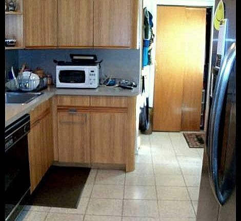 2nd image of 1121 Ward Pl