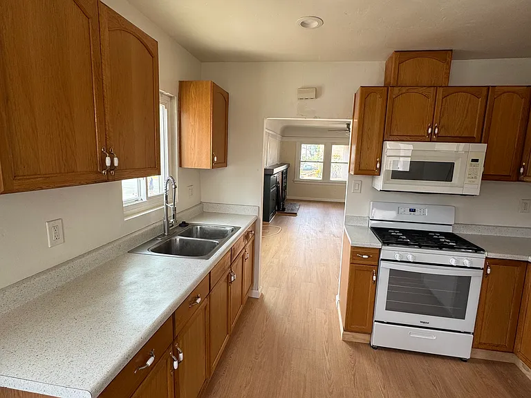 3807 Arnold Ave — Photo 8