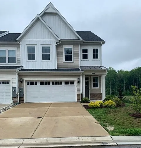 31023 Nikelle Ln — Photo 1