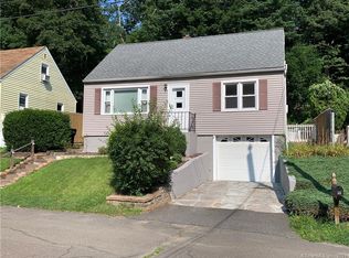 13 Brookdale Rd, Seymour, CT 06483