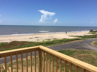 1375 Keith Ave, Gilchrist, TX 77617