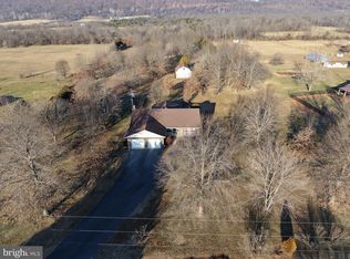 229 Hollis Dr, Gerrardstown, WV 25420