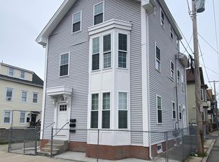 25 Candace St FLOOR 3, Providence, RI 02908