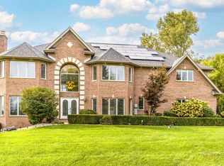 4402 Heritage Ln, Long Grove, IL 60047