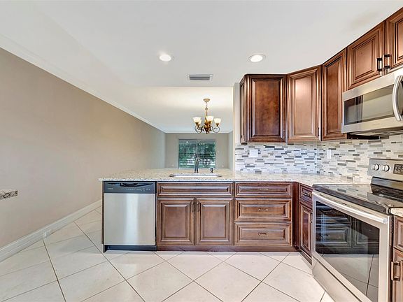 5th image of 2404 Antigua Circle #L3