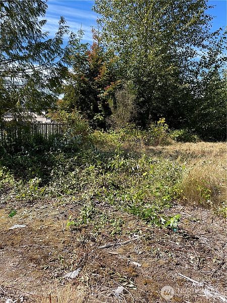 3rd image of 1726 Duvall Avenue NE
