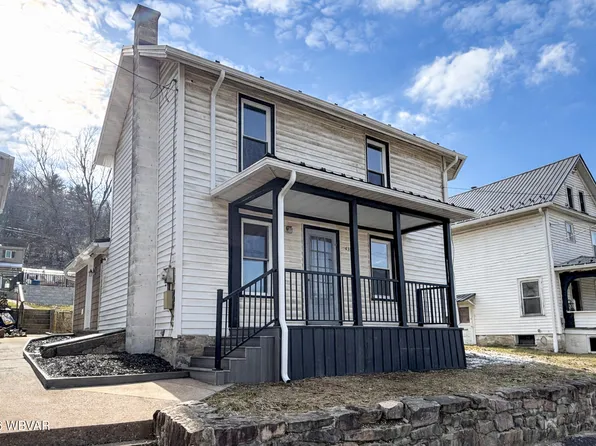 433 S Water St, Mill Hall, PA 17751