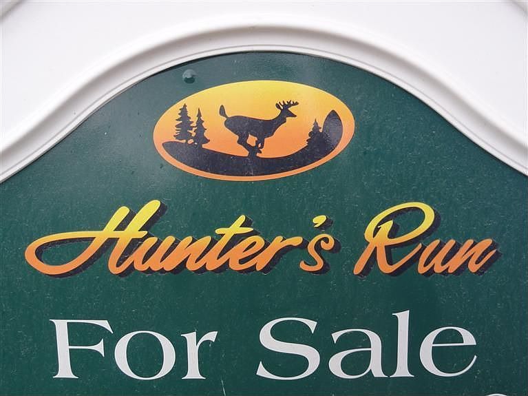 2nd image of 906 Hunters Run Dr