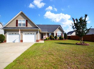 5845 Lillytrotter Dr, Hope Mills, NC 28348