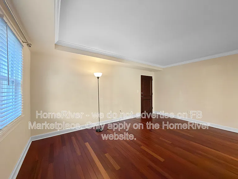722 S Washington St #104 — Photo 6