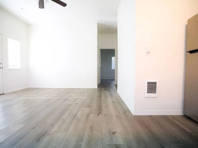 6005 SE 51st Ave — Photo 14