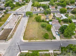 607 N San Eduardo Ave #43, San Antonio, TX 78228