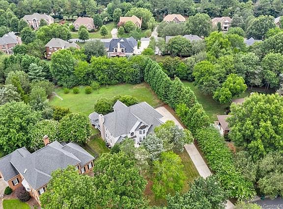 2nd image of 2300 Oakmeade Dr