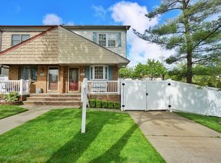 20 Woehrle Ave, Staten Island, NY 10312