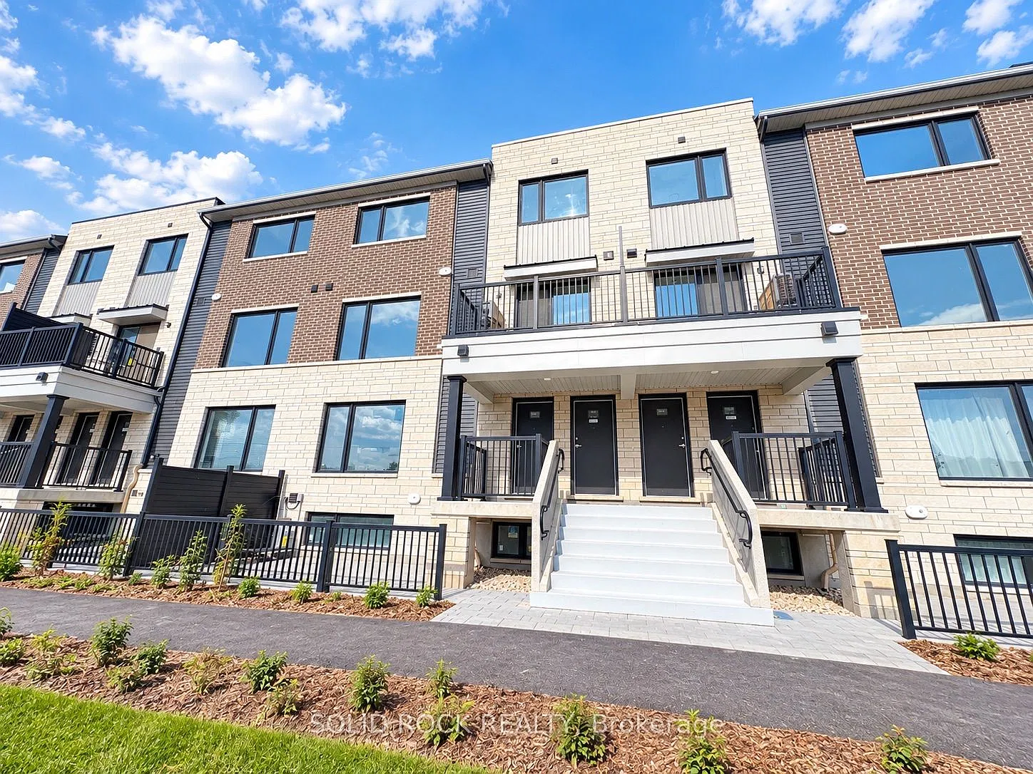 2 bed, $2,300 — Photo 1