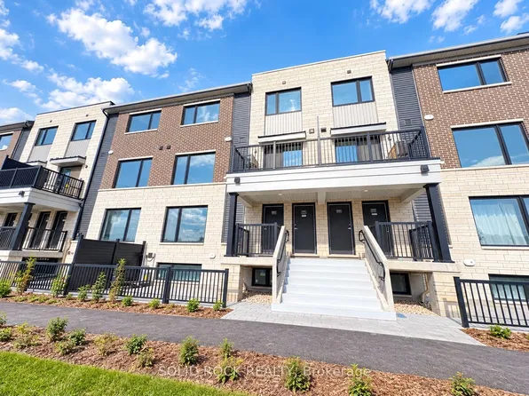1001 Glenroy Gilbert Dr, Ottawa, ON