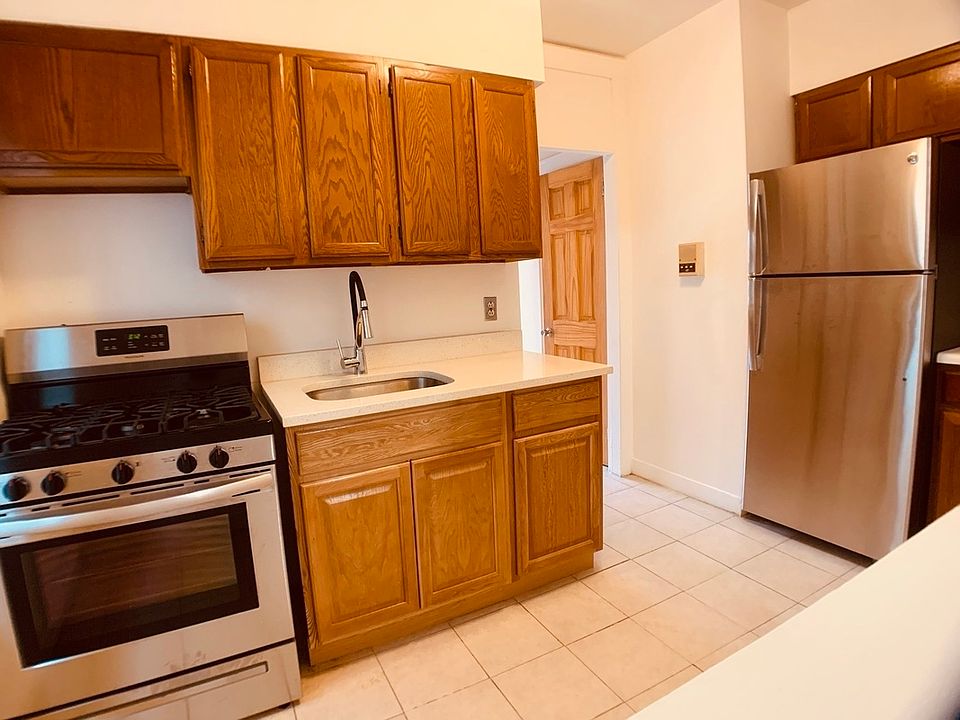 1st image of 21-31 27th St #2A