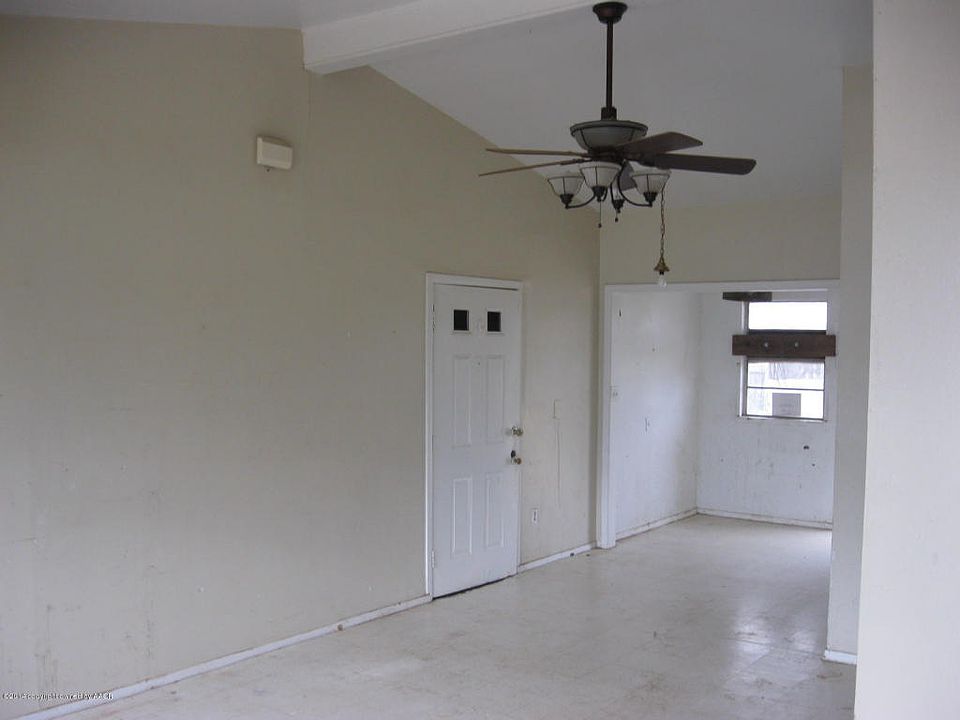 1st image of 914 Foxglove St