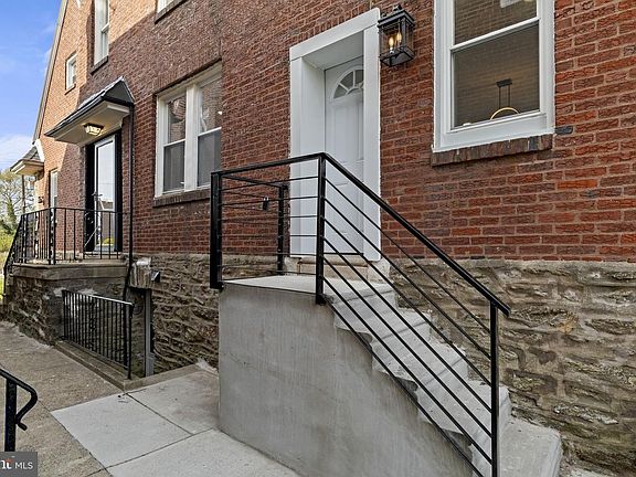 4th image of 1931 71st Ave