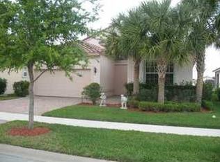 338 NW Springview Loop, Port Saint Lucie, FL 34986