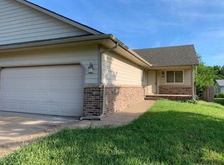 306 Pine Ridge Ct, Rose Hill, KS 67133