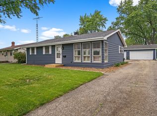 1815 Plum St, Aurora, IL 60506