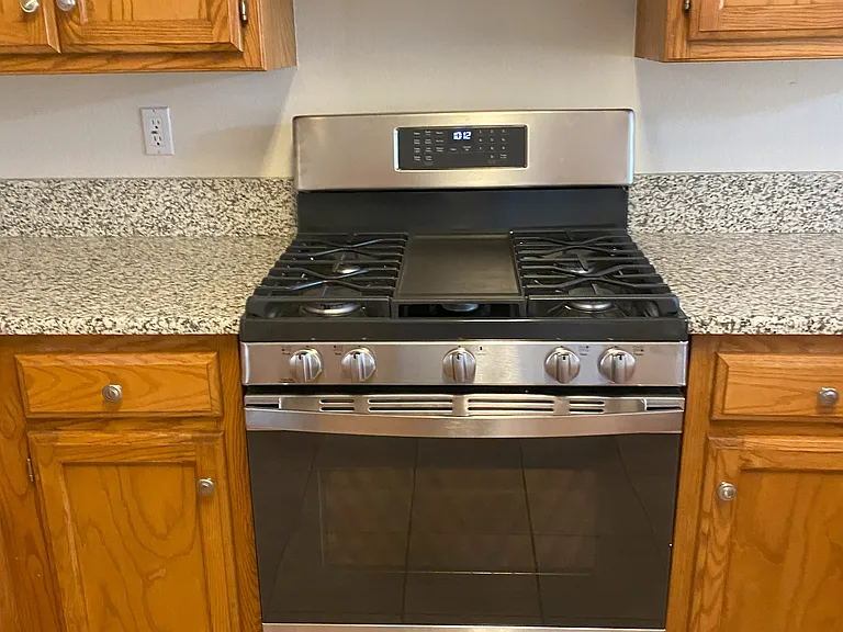 7432 Peregrine Rd NE — Photo 11
