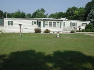 267 Center St, Redgranite, WI 54970