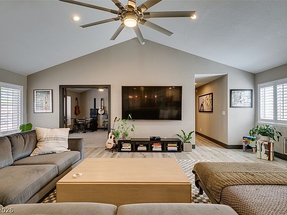 5th image of 1909 Blackpool Cir