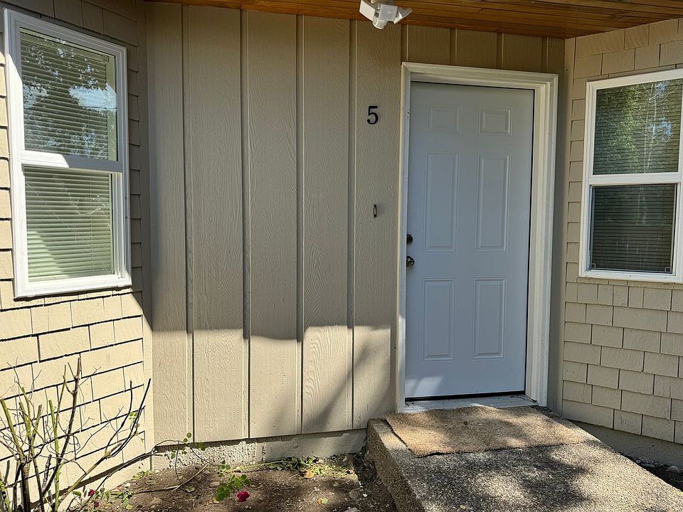 1st image of 214 131st St S #5