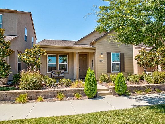 2nd image of 3161 Village Center Dr