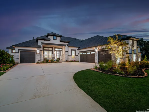 391 Poe Pkwy, Castroville, TX 78009