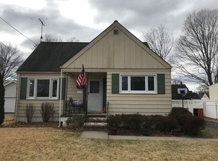 519 Decatur Ave, Middlesex, NJ 08846