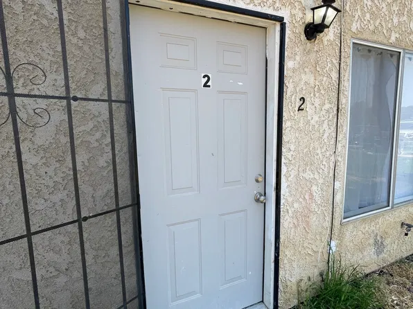 4880 Mitchell Ave APT 2, Riverside, CA 92505