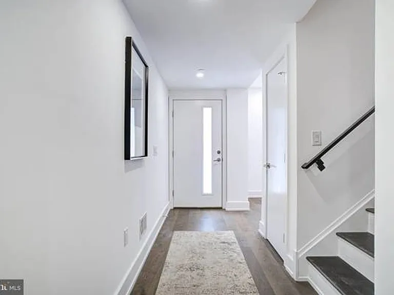 1751 N Howard St — Photo 7