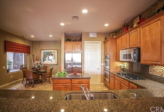 3rd image of 81294 Avenida Tres Lagunas