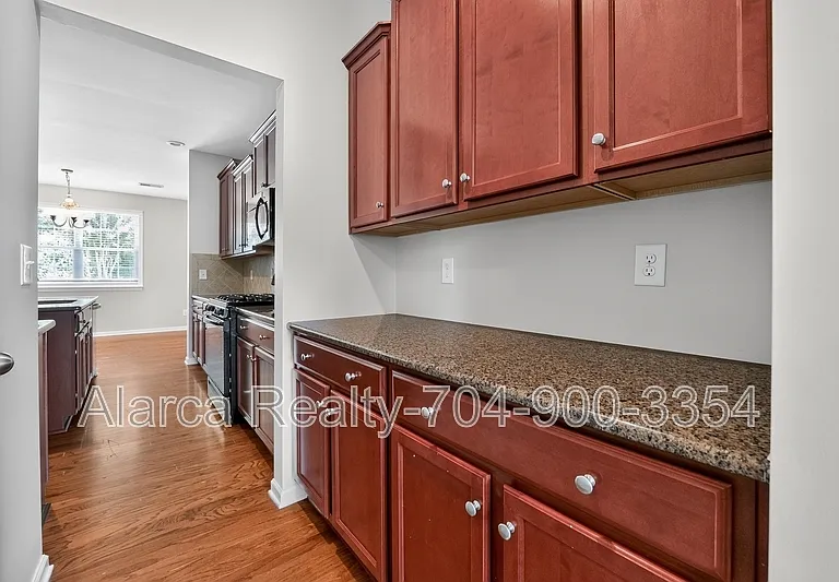 11528 Lottingly Dr — Photo 17