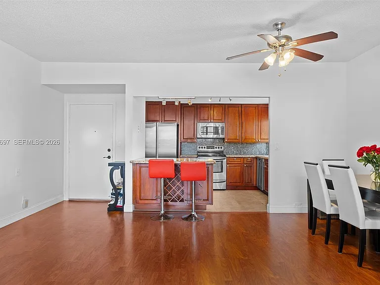 1817 S Ocean Dr #Penthouse 28 — Photo 4