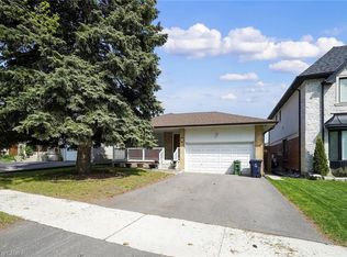 22 Hamptonbrook Dr, Toronto, ON M9P 1A1