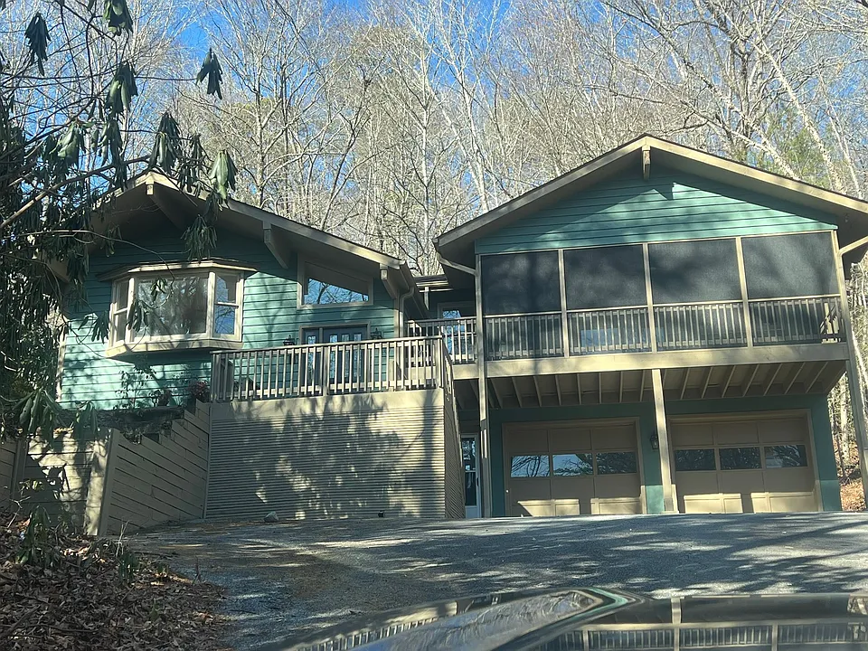 792 Deerlake Rd