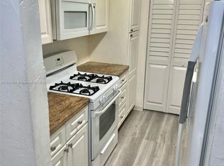 1300 W 53rd St APT 18, Hialeah, FL 33012
