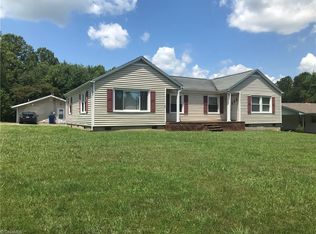 1428 And 1430 Park Dr, Mount Airy, NC 27030