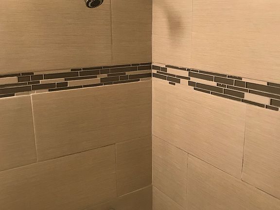5th image of 205 Willowbrook St #205