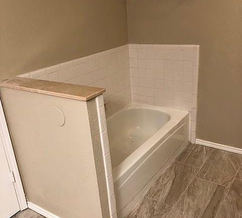5th image of 4308 Elliott Oaks Dr