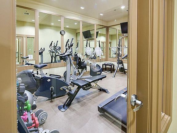 3rd image of 5650 24th Ave NW Unit 203