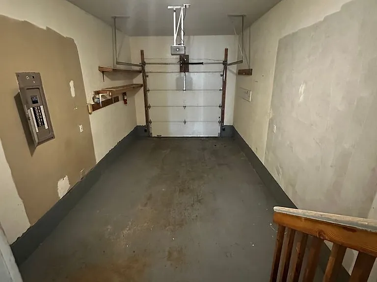 3113 NE Flintlock Pl — Photo 27